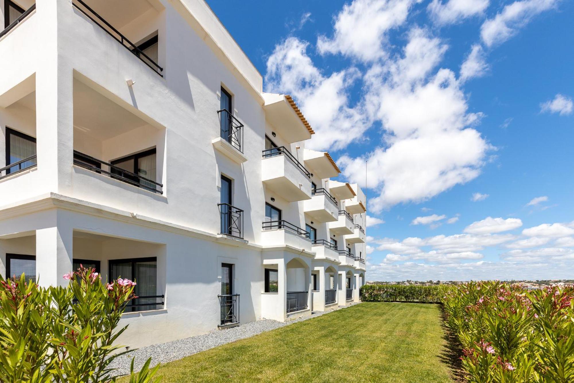 Superior Double or Twin Room Garden View